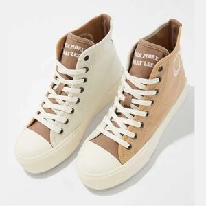 American Eagle Platform Smiley® Colorblock Embroidered High-Top Sneakers Sz 7